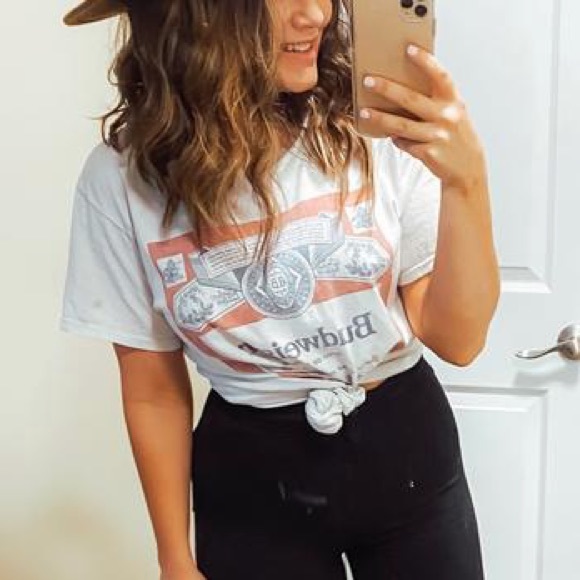 Budweiser Graphic Tee - Picture 5 of 16